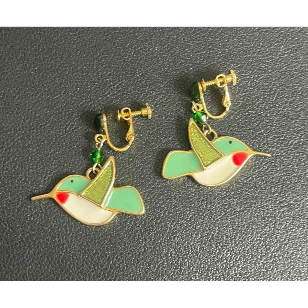 Enamel Hummingbird Dangle Earrings Screw Back Gold Tone Green Red Bird Jewelry - Picture 1 of 7